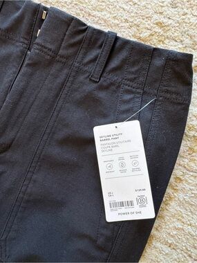 Athleta Skyline Utility Barrel Pant - Black